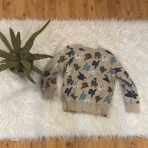 Yoda sweatshirt. Like new. Size 6.